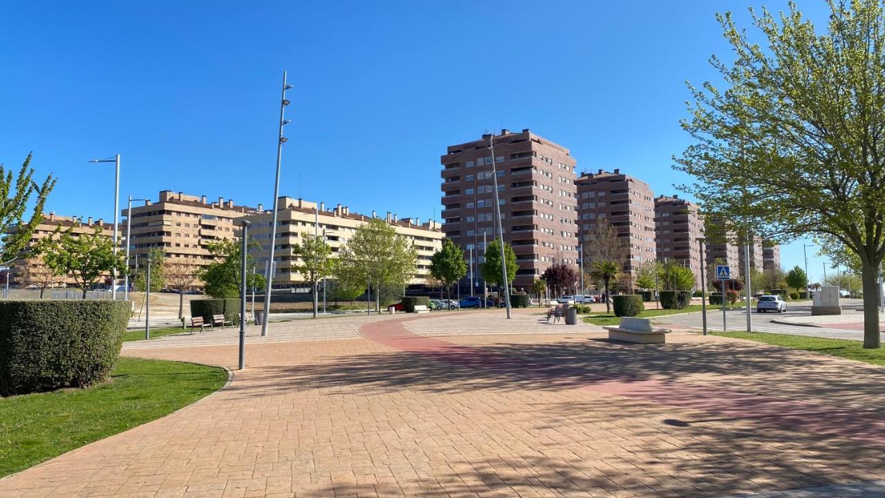 Апартаменты Aires De Toledo-Parque Warner Y Madrid En Familia Экстерьер фото